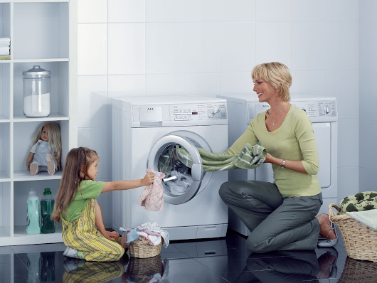 Hướng dẫn cách giặt quần áo bằng máy giặt để không bị nhăn