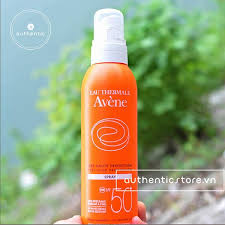 Set xịt chống nắng Avène SPF 50+ 200ml