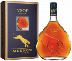 Rượu Meukow V.S.O.P 700ml (báo vàng)